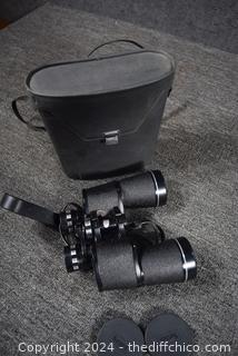 Binoculars plus Case