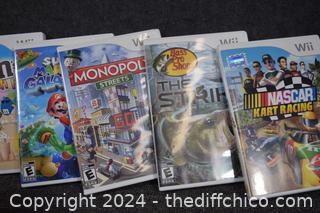 WII Lot - Balance Borad, Games and Much More plus tote