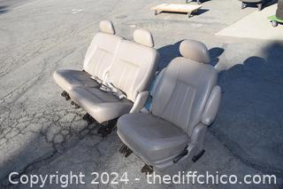 3 Vehicle Seats