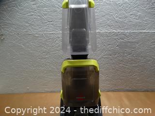 Bissell Carpet Cleaner working 