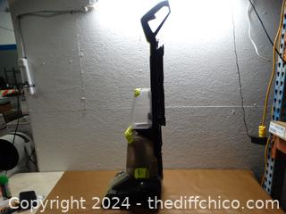 Bissell Carpet Cleaner working 