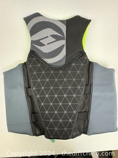 NEW - HYPERLITE Mens Life Vest - XX-Large