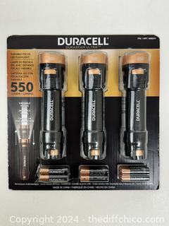NEW - Duracell Ultra LED Flashlight 550 LUMENS - Pack of 3