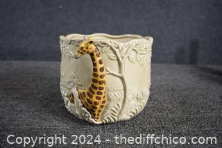 Giraffe Pot