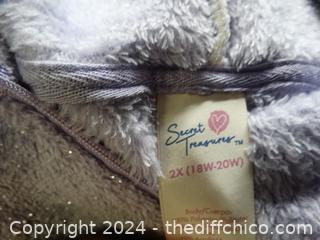 Secret Treasures 2x Unicorn pjs 