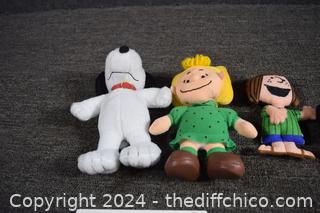 Charlie Brown Books and Figures