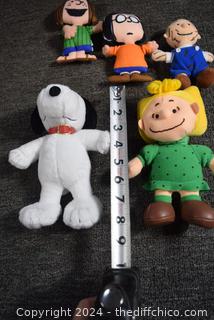 Charlie Brown Books and Figures