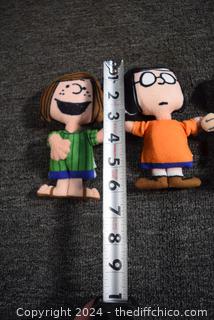 Charlie Brown Books and Figures