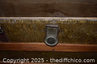 Vintage Trunk - 34 1/2in x 17 1/2in x 21in