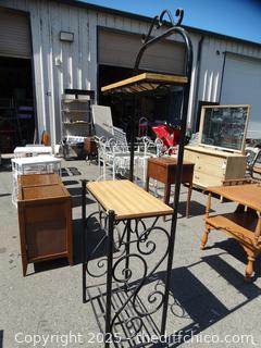 Bakers Rack 73" X 24 1/2" X 13 1/2" 