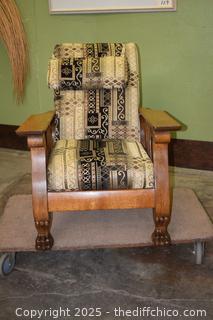 Vintage Quarter Saw Oak Reclining Chair-Excellent Shape