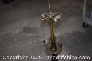Working Vintage 40in tall Lamp