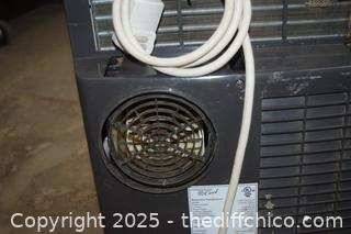 Rolling Air Conditioner =17 1/2in x 15in x 29 1/2in Working 