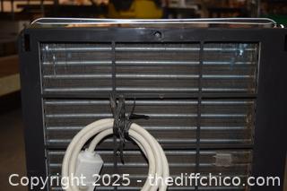 Rolling Air Conditioner =17 1/2in x 15in x 29 1/2in Working 