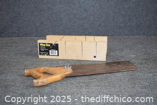 Miter Box plus Saw