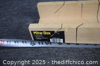 Miter Box plus Saw