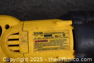 Working Dewalt Saw
