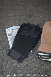 4 Pair of Gloves-size M, L and XL