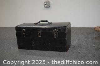 Metal Tool Box-20in x 9in x 10in