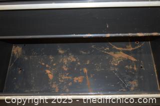 Rolling Tool Box - 33 1/2in x 19 1/2in x 35 1/2in
