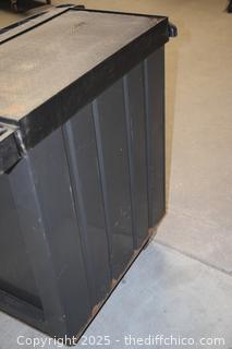 Rolling Tool Box - 33 1/2in x 19 1/2in x 35 1/2in