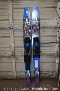 Pair of 67in long Water Ski's