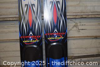 Pair of 67in long Water Ski's