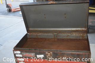 Metal Tool Box - 18in x 10in x 10 1/2in