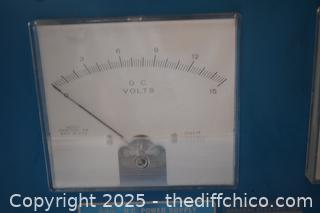 DC Power Supply Unit - powers up-20 1/2 in x 10in x 10 1/2in