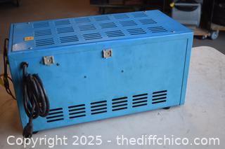 DC Power Supply Unit - powers up-20 1/2 in x 10in x 10 1/2in