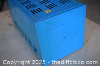 DC Power Supply Unit - powers up-20 1/2 in x 10in x 10 1/2in