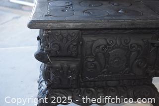 Cast Iron Stove-17 1/2 in x 10 1/2in x 21 1/2in-opening 6 1/2in x 4in