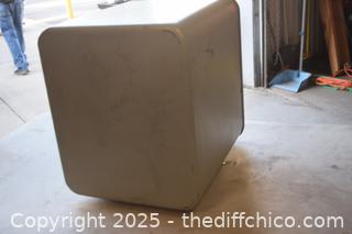 Safe- no combination- unopen - 14 1/2in x 17 1/2in x 17 1/2in