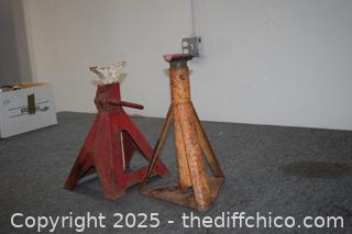 2 Jack Stands