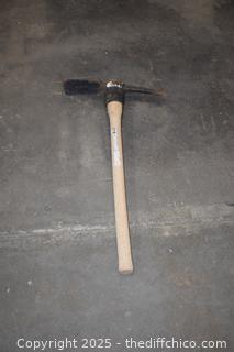 36in Pick AX