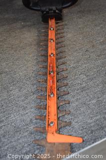 Black and Decker Electric Hedger