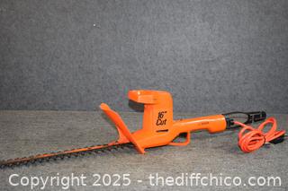 Working Black and Decker 16in Electric Hedger