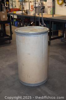 Cardboard Barrell w/lid