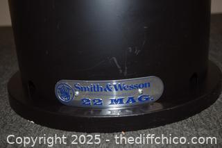 Smith and Wesson 22mag Portable Pellet Grill-looks new