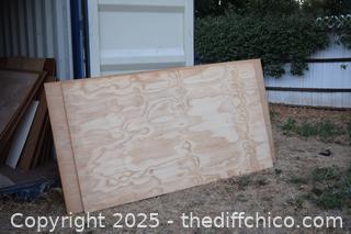 2 Pieces of 3/4in Plywood