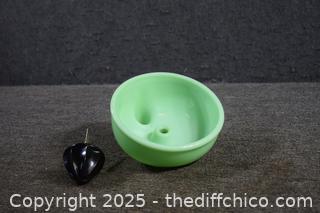 Vintage Jadeite Juicer w/ juicer part