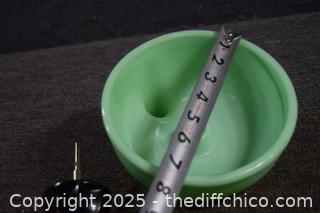 Vintage Jadeite Juicer w/ juicer part