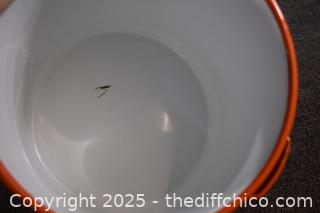 Heavy Enamel Pot w/lid