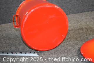 Heavy Enamel Pot w/lid