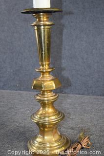 Working Heavy Brass 22in tall Lamp