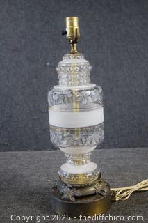 Vintage Working Etched Glass Lamp