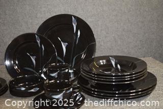 Setting for 4 Mikasa Galleria-Opus Black Dishes
