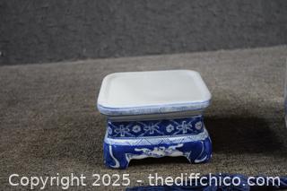 Blue and White Oriental Vase plus Stand