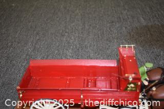 Vintage Budweiser Clydesdale  Wagon plus 8 Horses-36in x 5in x 6in