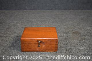Wood Box w/Scale Weights